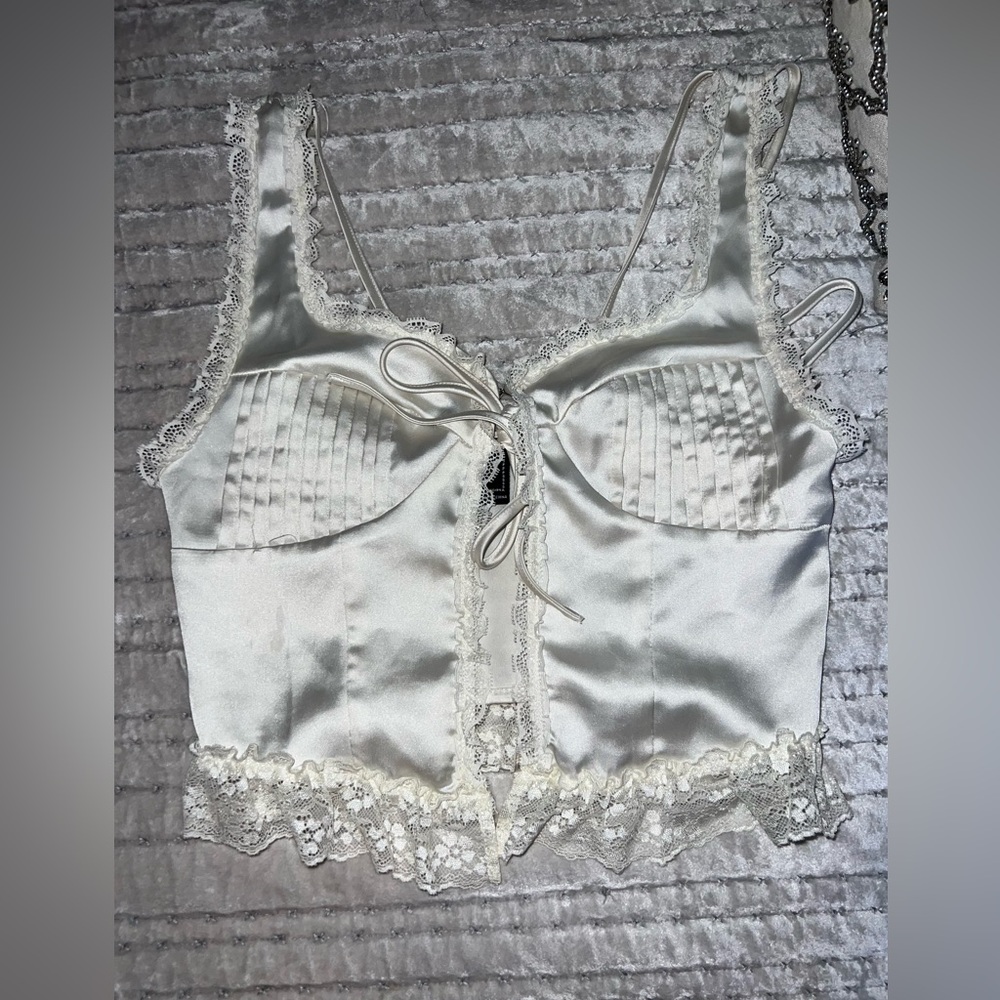 Forever21 White Lace Trim Satin Cropped Camisole